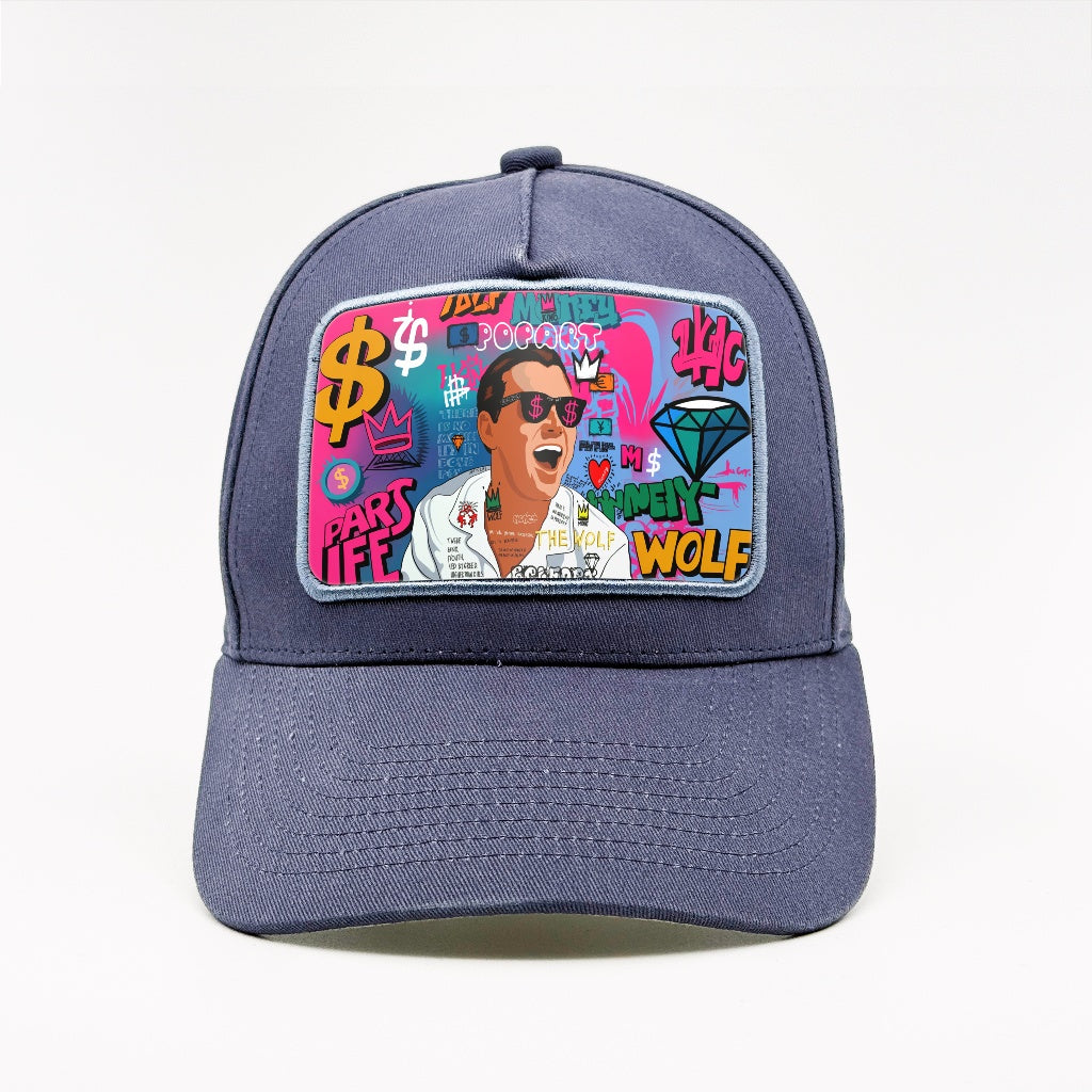 King of Capital – Wolf of Wall Street Pop Art on the Marinblå Cotton Classic