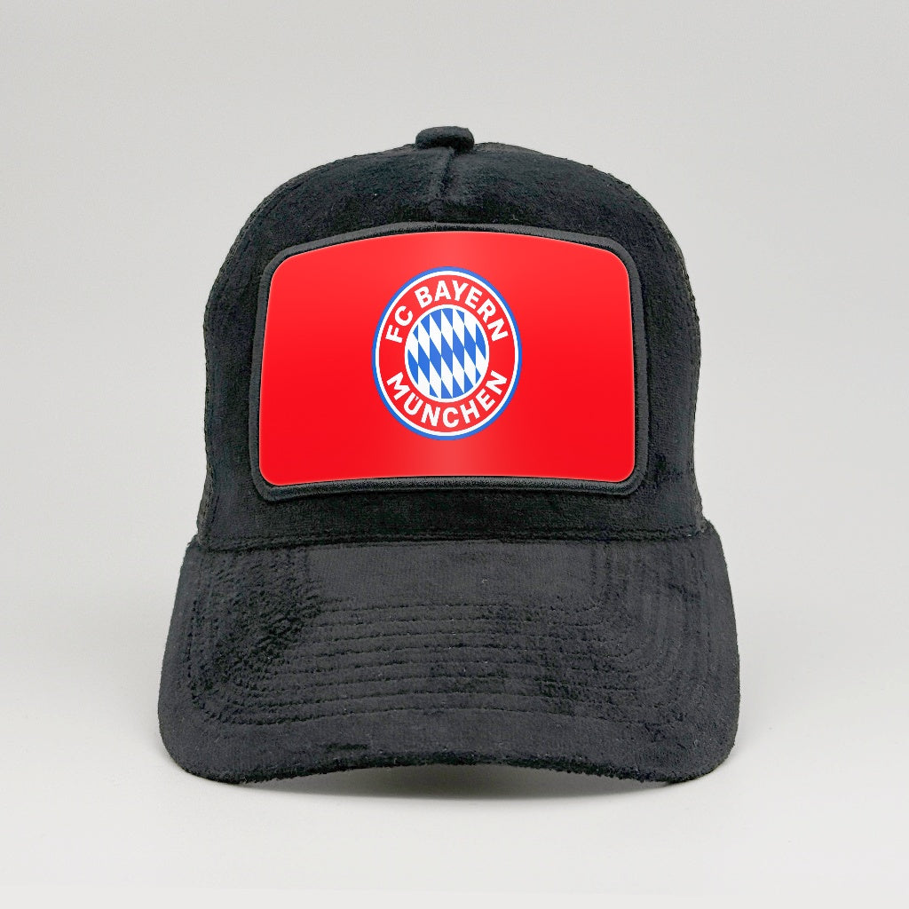 FC Bayern München on the Midnatt Velvet Trucker