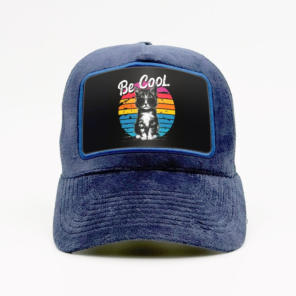 Be cool cat on the Fjord Velvet Trucker