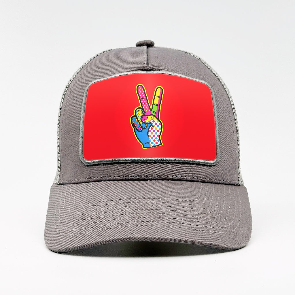 Pop-Art Peace Sign on the Aska Cotton Trucker