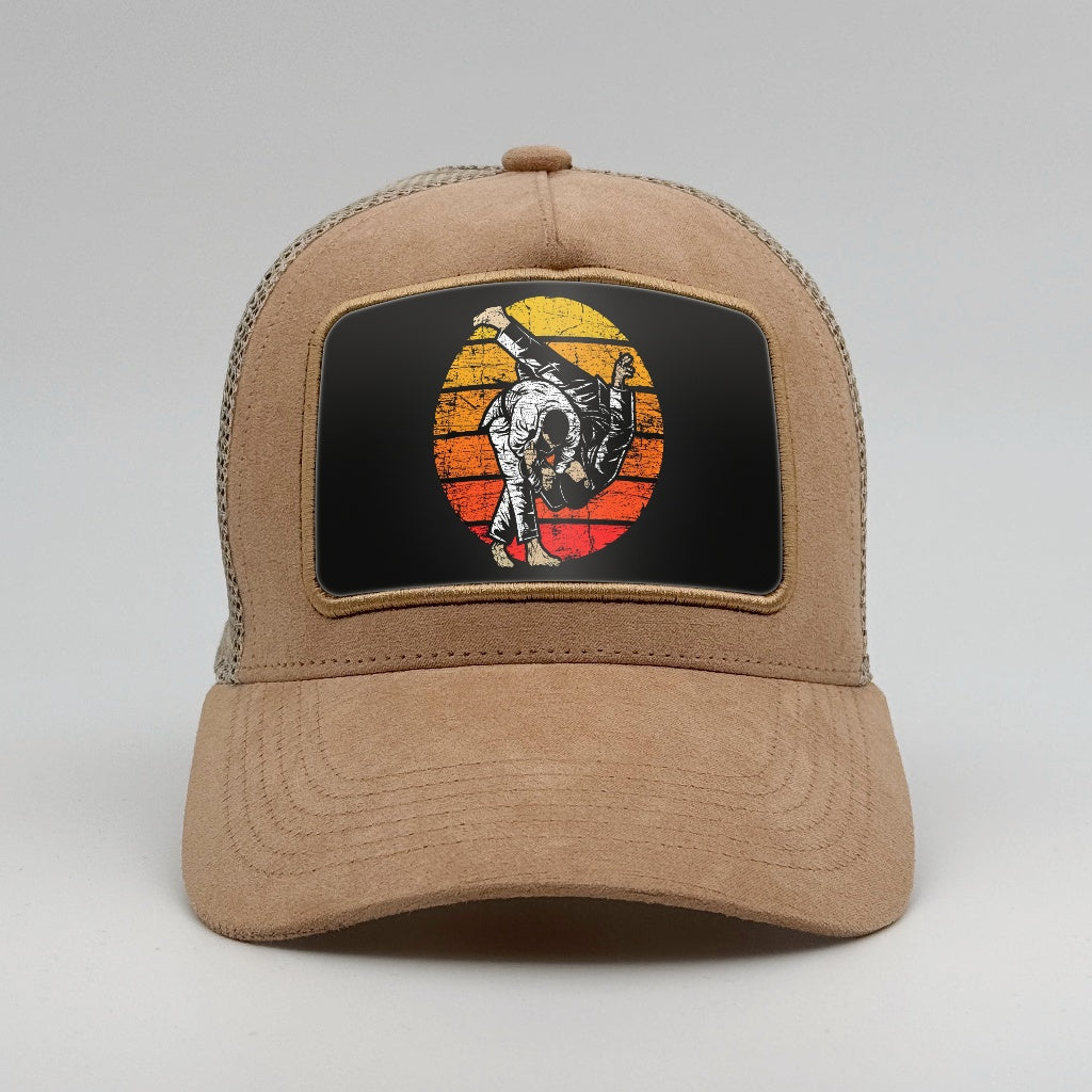 Dynamic Judo Exchange on the Timmer Suede Trucker