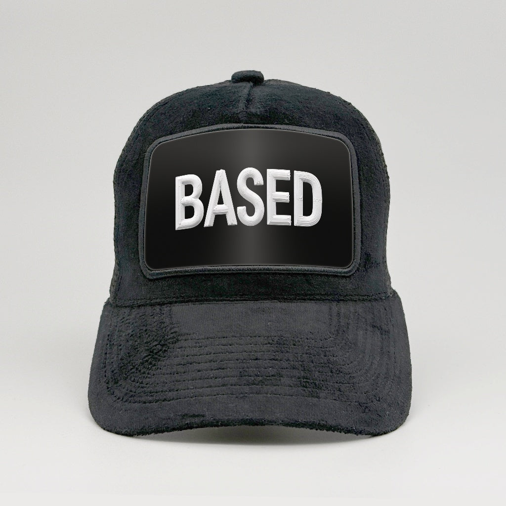 Based on the Midnatt Velvet Trucker